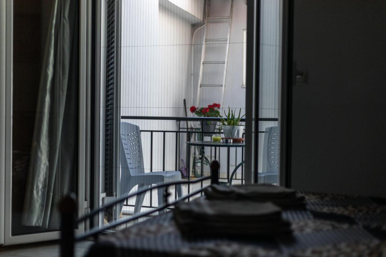 Central Cozy Apartment Sparta Ngoại thất bức ảnh