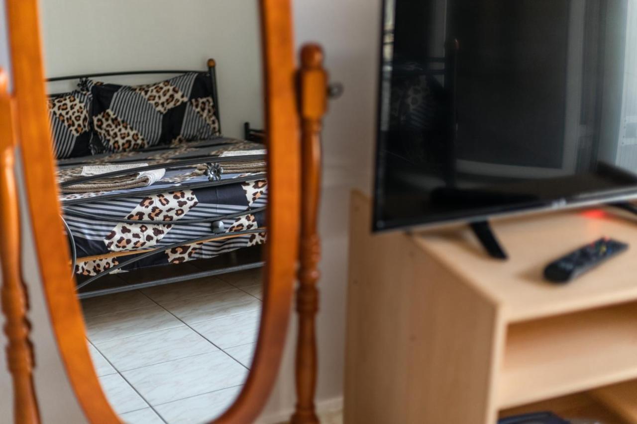 Central Cozy Apartment Sparta Ngoại thất bức ảnh