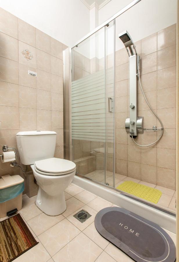 Central Cozy Apartment Sparta Ngoại thất bức ảnh